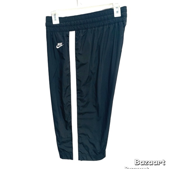Nike Sportswear Black And White Gym Capri Pants Womens Size L 12-14/ G - Picture 3 of 4